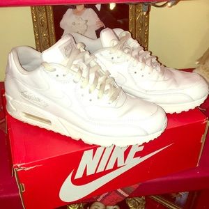 Air max All White